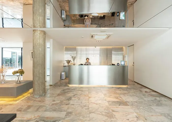 Reno Hotel 3*