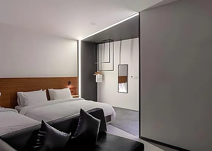 Reno Hotel 3*