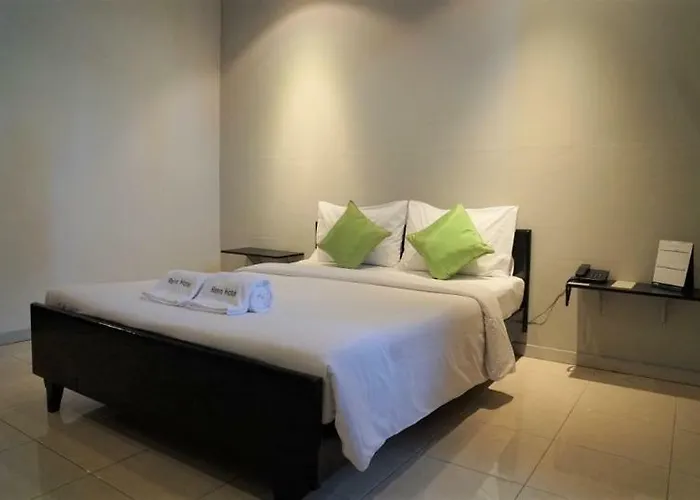 Reno Hotel 3*